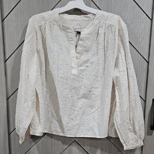 Universal Thread Women's Off-White Seashell Blouse